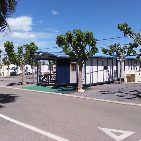 Camping Y Bungalows Monmar 몬코파르 객실 사진