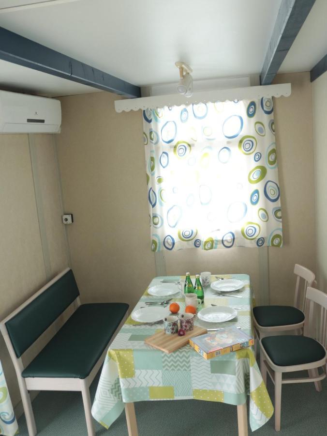 Camping Y Bungalows Monmar 몬코파르 외부 사진