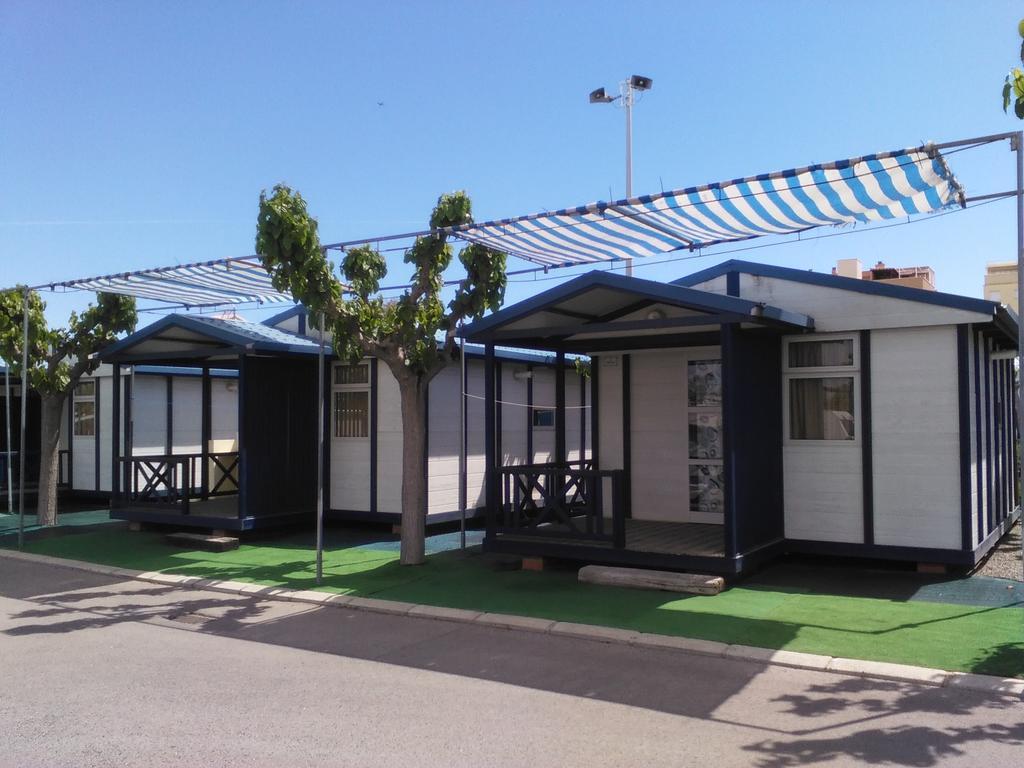 Camping Y Bungalows Monmar 몬코파르 객실 사진