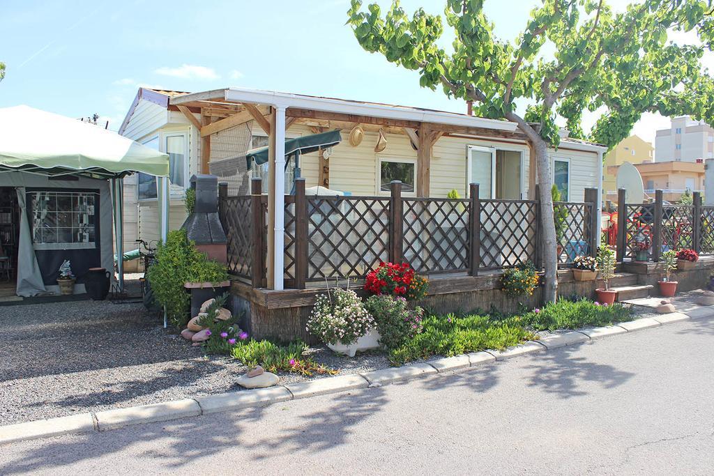 Camping Y Bungalows Monmar 몬코파르 외부 사진